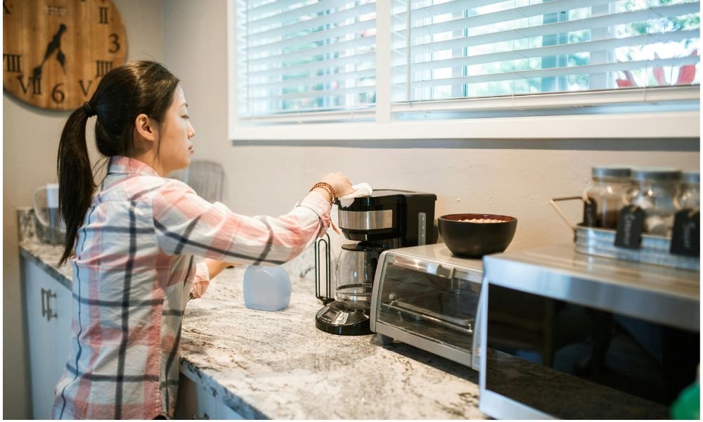 How to Clean a Coffee Maker Without Vinegar